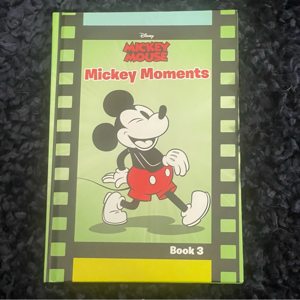 Mixed Lot of 6 Hardcover Walt Disney Books Pocahontas Mickey Mulan Mermaid - Picture 10 of 13